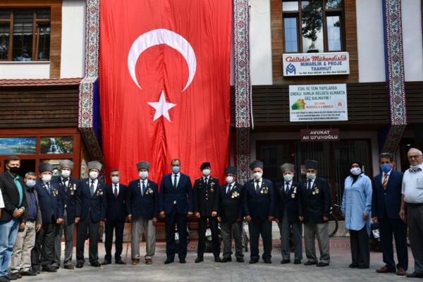 İZNİK’TE GAZİLER GÜNÜ HEYECANI YAŞANDI