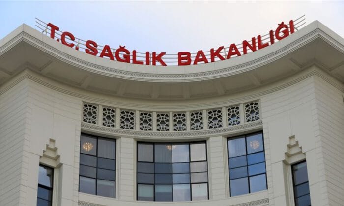 Sağlık Bakanlığından aşı uygulamasında ‘dolandırıcılık’ uyarısı