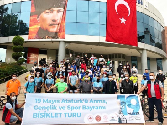 GÜRSU’DA 19 MAYIS COŞKUYLA KUTLANDI