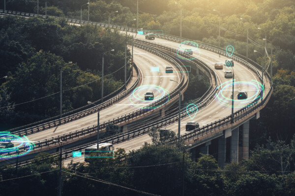 Siber korsanların hedefinde bağlı otomobiller var