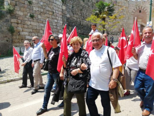 Ulusal bayramlarımız, mücadele azmimizi tazeleme günüdür