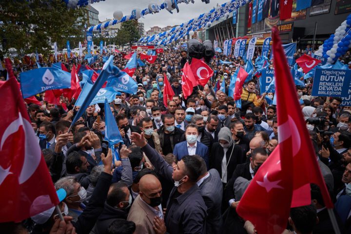 Ben bugün evime et getiremeyeceksem, peynir getiremeyeceksem ben bu ülkede neden yaşıyorum?”