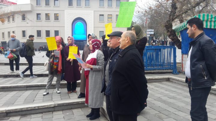 “Kimse, eğitim ve öğrenim hakkından yoksun bırakılamaz.”