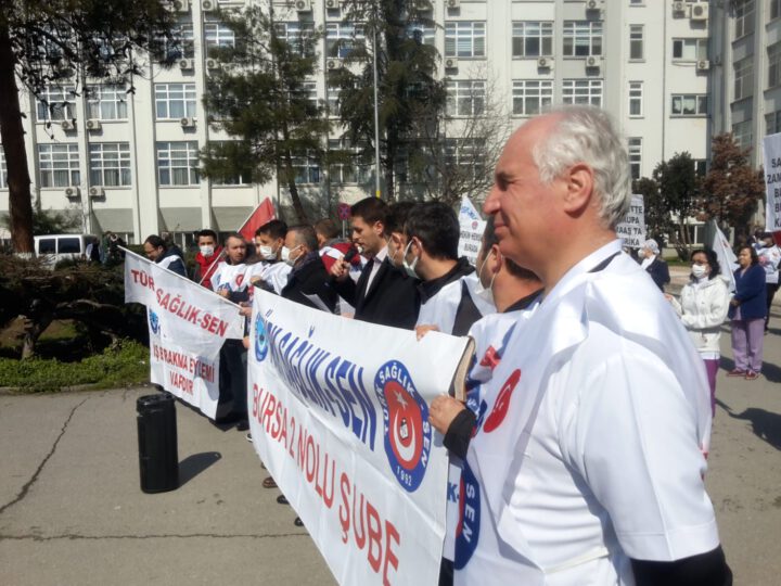 Kamu Sağlık Hizmetinde Görev Alan Tüm Çalışanlar Kadrolu Olarak İstihdam Edilmeli!