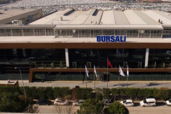 Bursalı, Amerikan İş Ödülleri’nde bir ilke imza attı