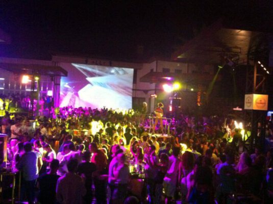 Dorock XL Rooftop Grand Opening Party ile Yaza Merhaba Diyor