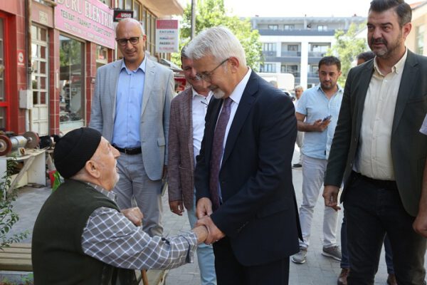 Başkan Erdem Fethiye’de vatandaşı dinledi