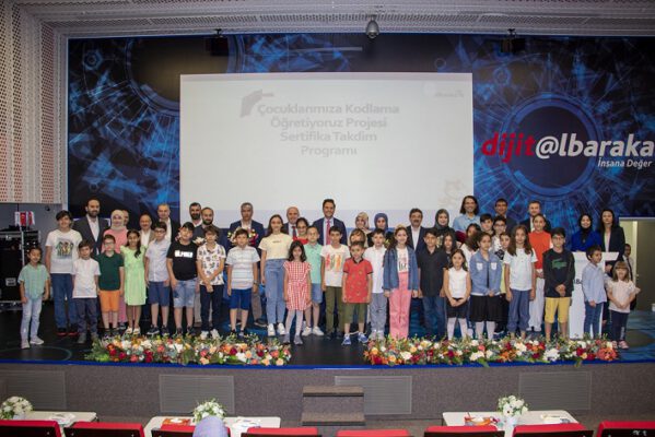 Albaraka Türk’ün, Çocuklarımıza Kodlama Öğretiyoruz Projesi İlk Mezunlarını Verdi!