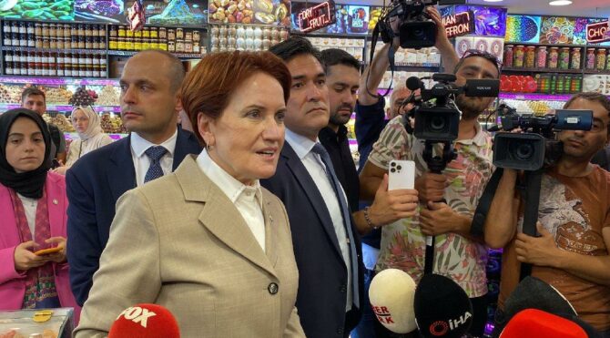 Akşener dert yandı: Dışarıda bir muhabir var düzenli olarak ‘trollük’ yapıyor