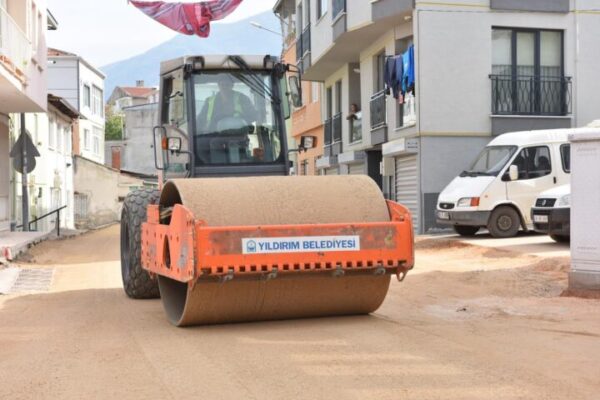 YILDIRIM’DA YOLLAR YENİLENİYOR