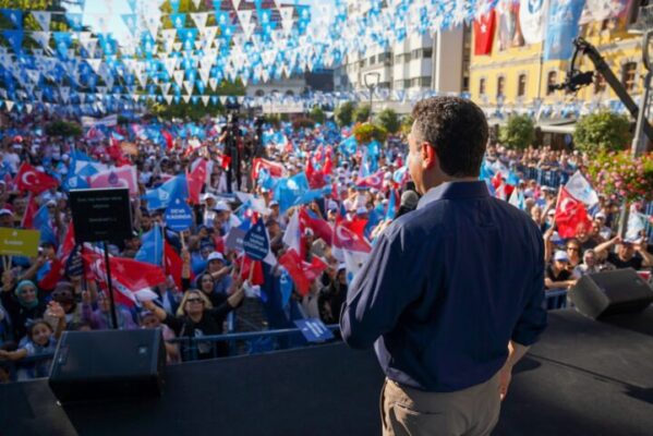 Komşu ülkelerle mukayese edilmekten utanıyoruz