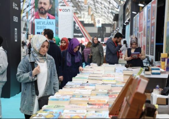 BURSA İNEGÖL KÜLTÜR ŞÖLENİ’NDE 1 MİLYON KİTAP OKUYUCU İLE BULUŞTU