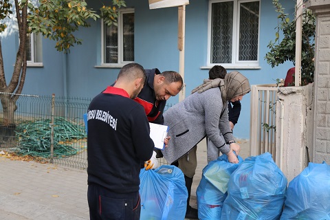 GÜRSU’DA, ATIKLAR GERİ DÖNÜŞÜME EKMEKLER SOFRALARA