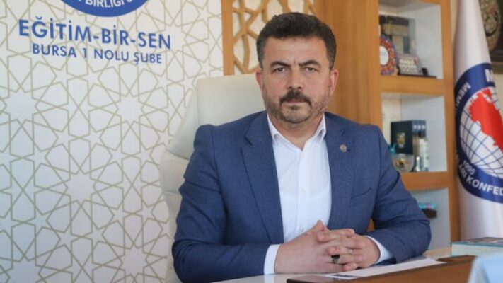 BAŞKAN ACAR, “30 YILDIR HAK VE ÖZGÜRLÜK MÜCADELEMİZİ ADİL DÜNYA ÖZLEMİYLE SÜRDÜRÜYORUZ”