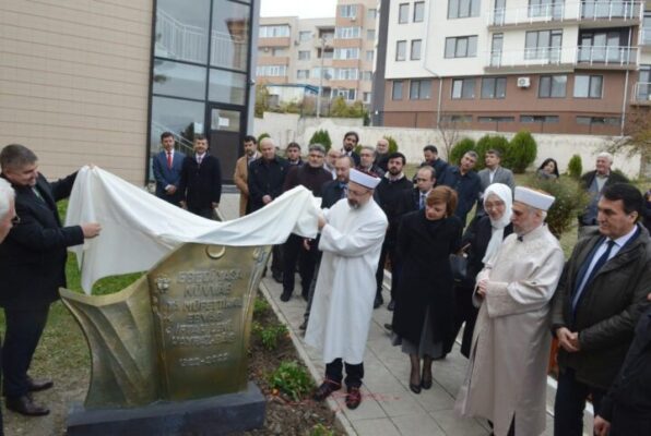 Osmangazi’den 100 Yıllık Okula, Tarihi Hizmet