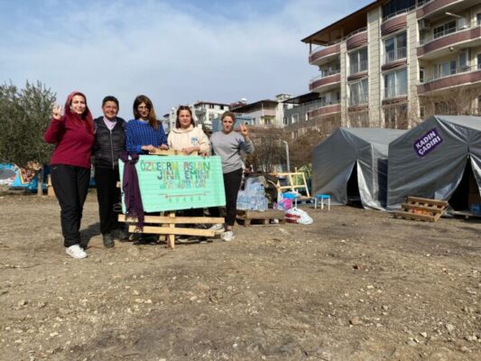 29 EKİM KADINLARI BURSA; “Kısa çöp uzun çöpten hakkını alana kadar mücadele etmekten vazgeçmeyeceğiz!”