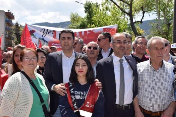 CHP’de Gürsu Rüzgarı! “Birlikte Başaracağız, Baharı Birlikte Getireceğiz!”