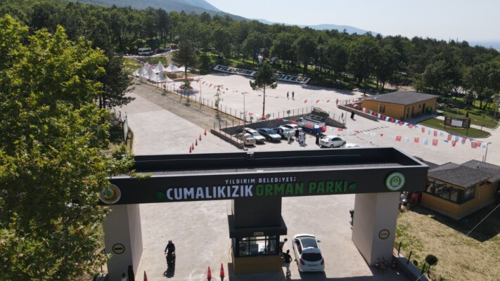 CUMALIKIZIK ORMAN PARKI’NA VATANDAŞLARDAN TAM NOT