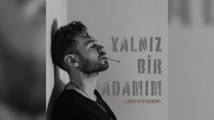 yalnız bir adamım… Louis Stotesbery’den yeni bir tekli