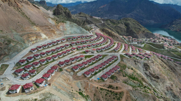 DEPREM SONRASI ÇELİK YAPILARA İLGİ KATLANDI “ÇELİK YAPILAR TÜRKİYE’NİN GELECEĞİNDE KAÇINILMAZ BİR ROL OYNUYOR”