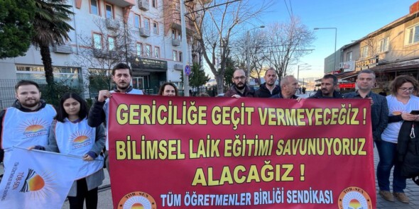 Eğitim dini tarikat ve cemaatlere teslim edilemez