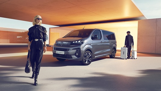 YENİ PEUGEOT E-TRAVELLER: PROFESYONELLER İÇİN TASARLANAN GÖZ ALICILIK!