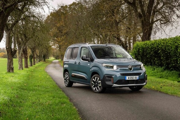 KONFOR VE PRATİKLİĞİN ÖNCÜSÜ CITROËN BERLINGO EN GÜNCEL TEKNOLOJİLERLE YENİLENDİ!