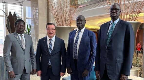 Osman Genç ve Güney Sudan Bakanı Michael Makuei Lueth Yeni Projeleri değerlendirdi