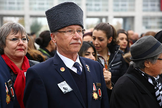 NİLÜFER BELEDİYESİ ÇEŞİTLİ ETKİNLİKLERLE ATASINI ANDI NİLÜFER’DE ULU ÖNDER ATATÜRK ÖZLEMLE ANILDI