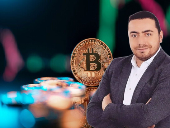 Bitcoin analistlerine ve yorumcularına fark attı.