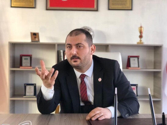 AHMET SEVİM: “MİLLETE HİZMET YERİNE İSRAİL’E HİZMET EDENLERİN SONU HEZİMETTİR!”