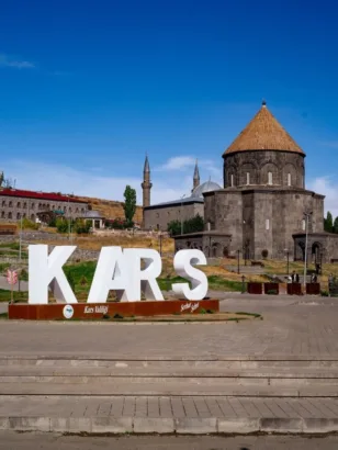 Bursa Serhat Kars Derneği’nin Geleneksel Kaz Gecesi Bir Başka Coşkuyla Kutlandı