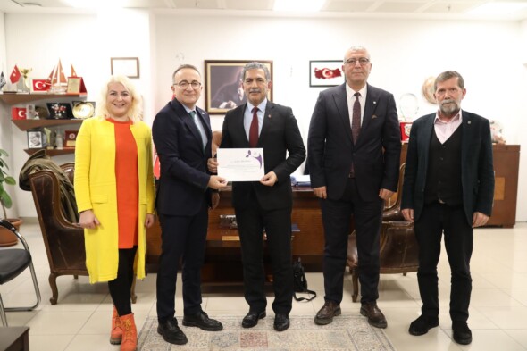 BÇMG’den Gemlik Belediyesi’ne Ziyaret! “Dertlerinizi Sıkıntılarınızı Yakından Takip Ediyoruz!”