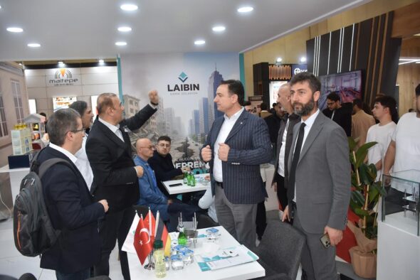 İMSİAD YÖNETİMİ’NDEN TURKEYBUİLD ZİYARETİ İMSİAD ÜYELERİ YENİ ÜRÜN VE TEKNOLOJİLERİ YAKINDAN İNCELEDİ